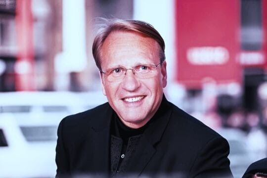 Andreas Thiede von PKK Consulting berät Kunden, wie sie ihre Lebensversicherungen prüfen und optimieren können