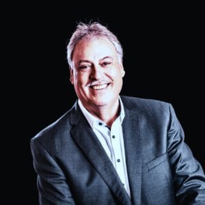 Dietmar Scheffel beim Netzwerkbau und der Gründung von Gesellschaften in verschiedenen europäischen Ländern