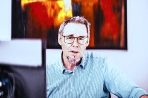 Dr. Jörg Klose und Norbert Peter, Experten für EWIV-Gründung, beraten bei europäischen Wirtschaftsinteressen