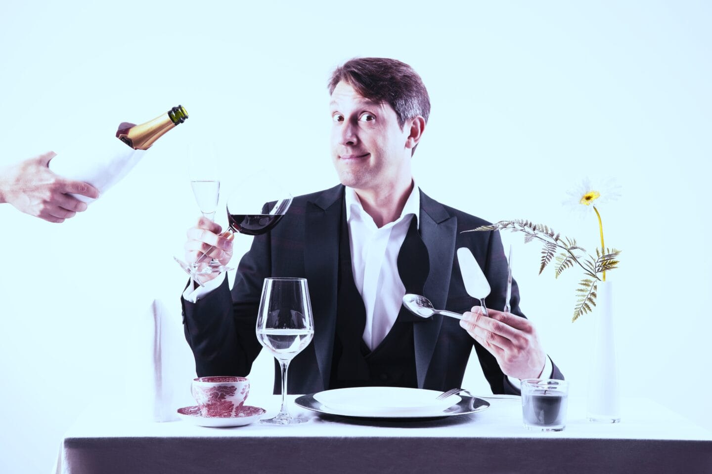 Danny Morgenstern - Experte für James Bond, Knigge und Thriller-Literatur inspiriert mit seiner Vielseitigkeit