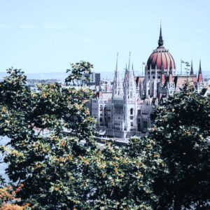 Warum Ungarn für spirituelle Unternehmer die richtige Wahl ist - Steuervorteile achtsam nutzen