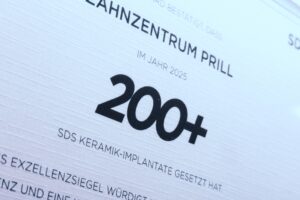 Urkunde 2000+ SDS Keramik-Implantate vom Zahnzentrum Prill – Qualitätssiegel für Zahnarzt Hannover